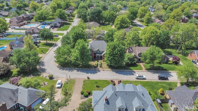 3411 Pine Ridge Drive, Newburgh, IN 47630