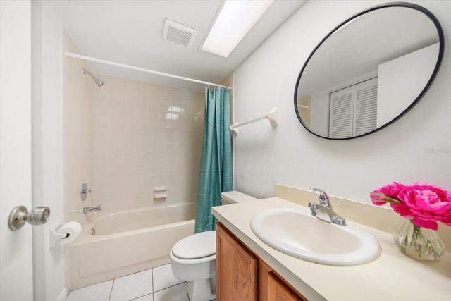 100 GRAND BOULEVARD 205, Tarpon Springs, FL 34689