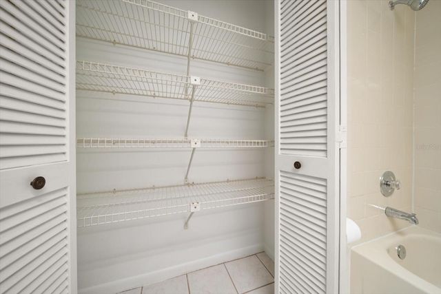 100 GRAND BOULEVARD 205, Tarpon Springs, FL 34689