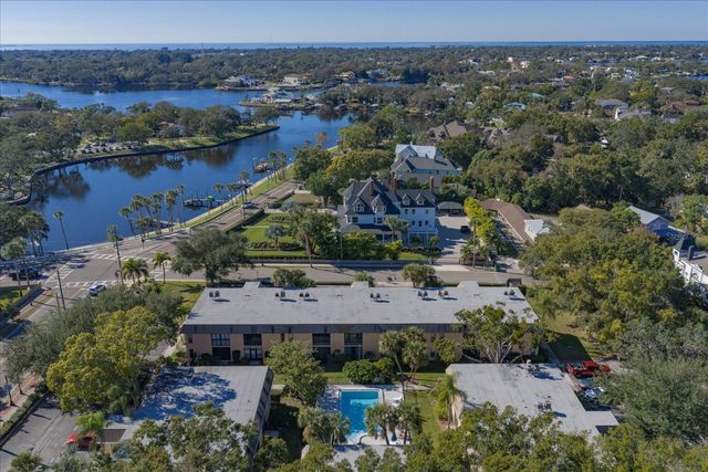 100 GRAND BOULEVARD 205, Tarpon Springs, FL 34689