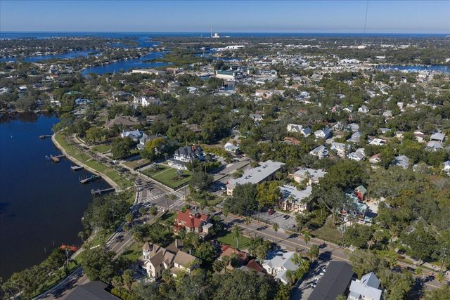 100 GRAND BOULEVARD 205, Tarpon Springs, FL 34689