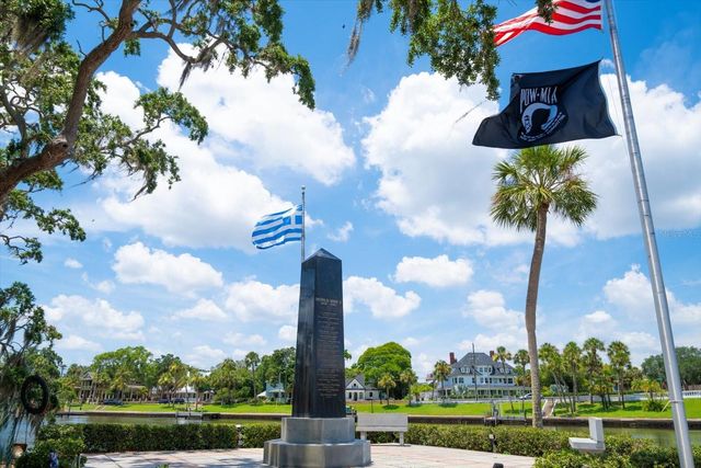 100 GRAND BOULEVARD 205, Tarpon Springs, FL 34689