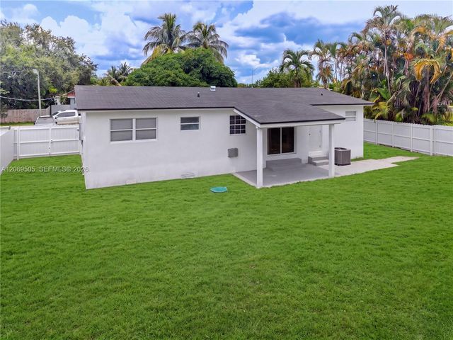 2200 NW 110th Street, Miami, FL 33167