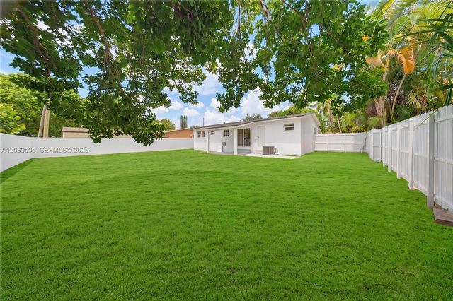 2200 NW 110th Street, Miami, FL 33167