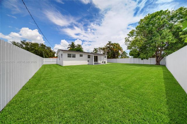 2200 NW 110th Street, Miami, FL 33167
