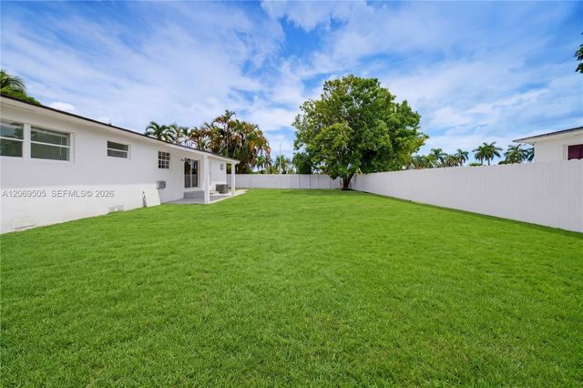 2200 NW 110th Street, Miami, FL 33167