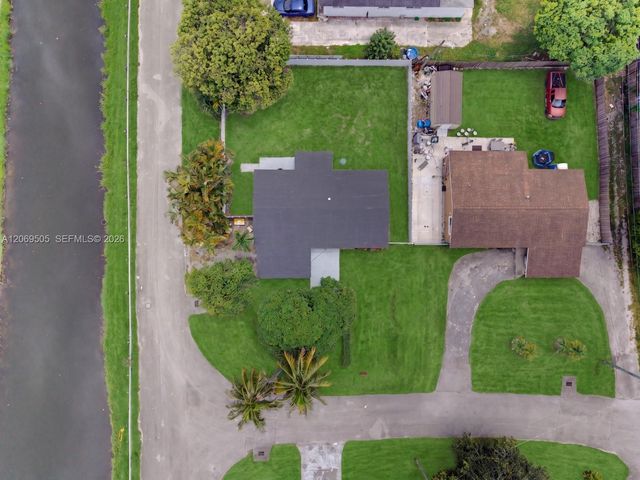 2200 NW 110th Street, Miami, FL 33167