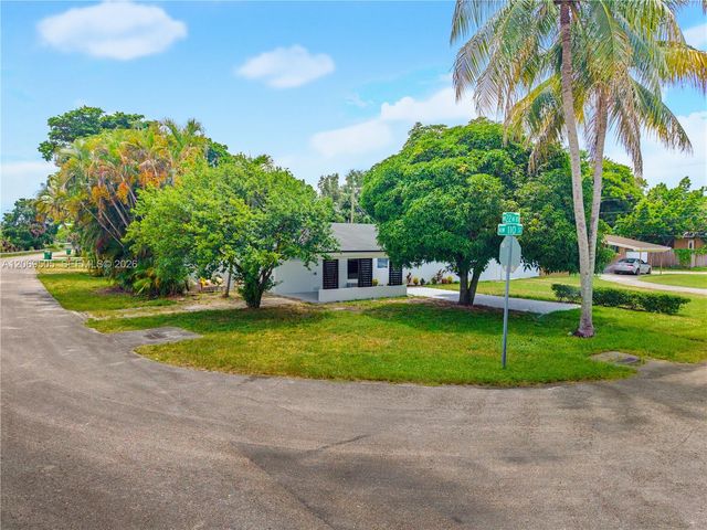 2200 NW 110th Street, Miami, FL 33167