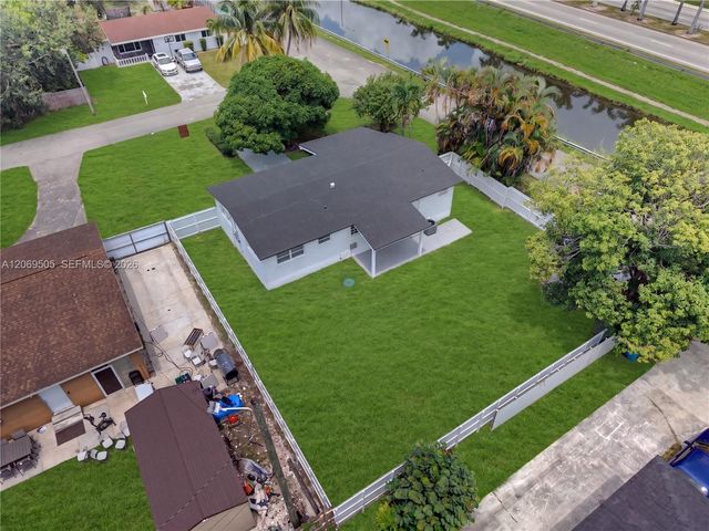 2200 NW 110th Street, Miami, FL 33167