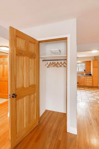 9420 Bay Colony Drive 2E, Des Plaines, IL 60016