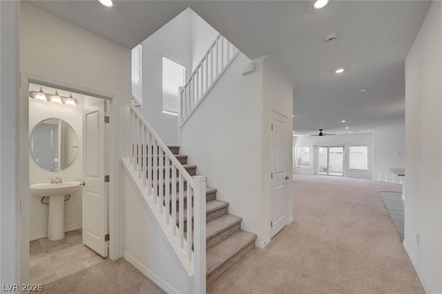 624 Stone Hammer Avenue, Las Vegas, NV 89183