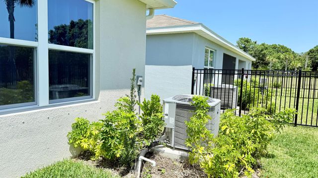 257 Raspberry Road, Fort Pierce, FL 34981