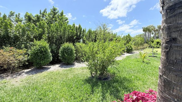 257 Raspberry Road, Fort Pierce, FL 34981