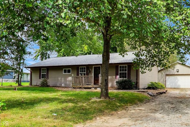 786 E 400 N, Greenfield, IN 46140