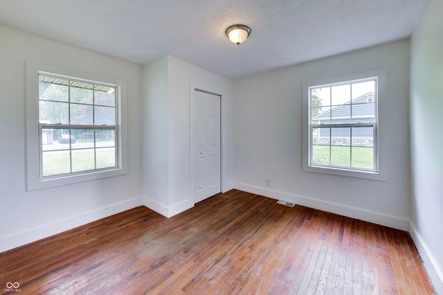 786 E 400 N, Greenfield, IN 46140