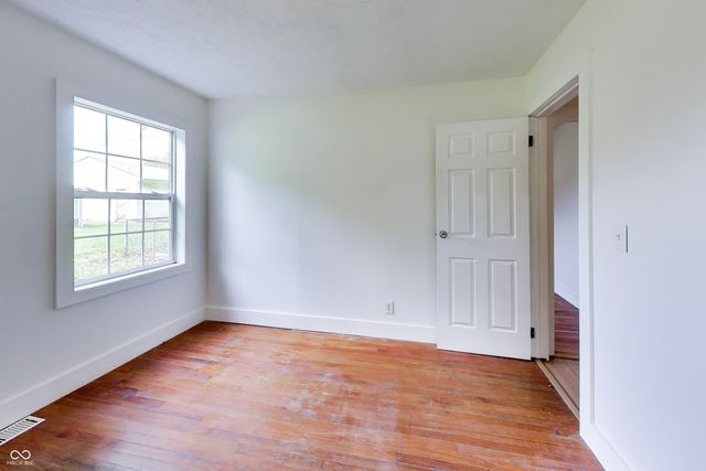 786 E 400 N, Greenfield, IN 46140