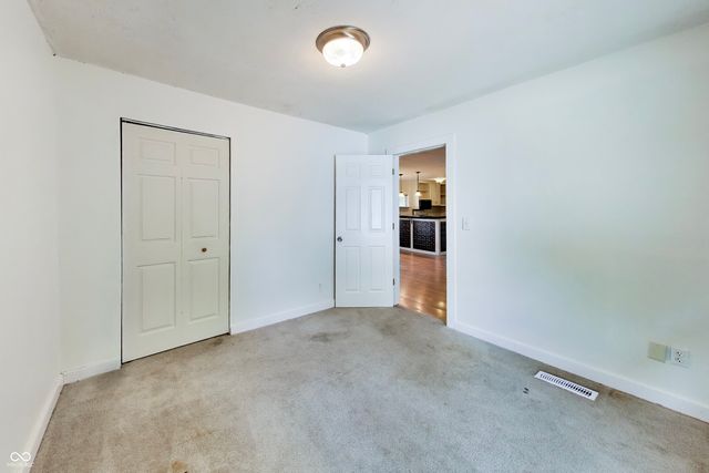 786 E 400 N, Greenfield, IN 46140