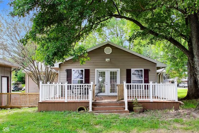 786 E 400 N, Greenfield, IN 46140