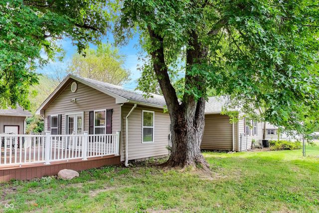 786 E 400 N, Greenfield, IN 46140