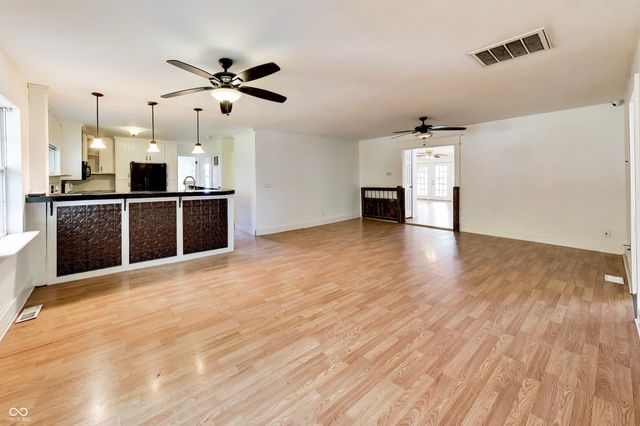 786 E 400 N, Greenfield, IN 46140