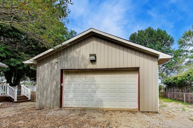 786 E 400 N, Greenfield, IN 46140