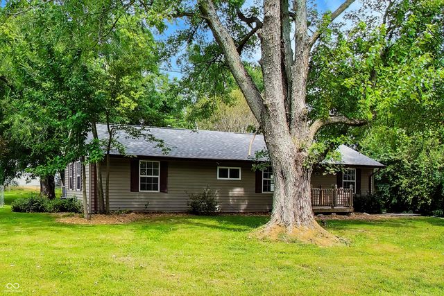 786 E 400 N, Greenfield, IN 46140