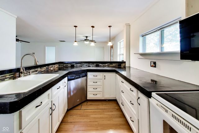 786 E 400 N, Greenfield, IN 46140