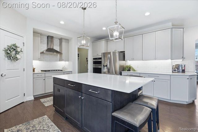 283 Westbrooke Drive, Oakland Charter Township, MI 48363