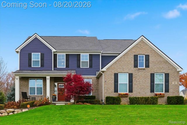 283 Westbrooke Drive, Oakland Charter Township, MI 48363