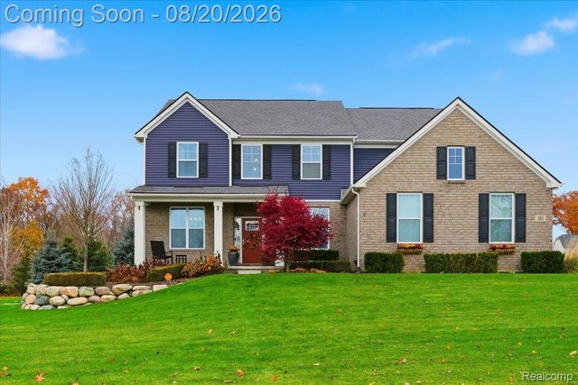 283 Westbrooke Drive, Oakland Charter Township, MI 48363