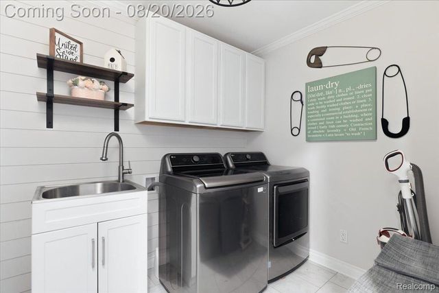 283 Westbrooke Drive, Oakland Charter Township, MI 48363