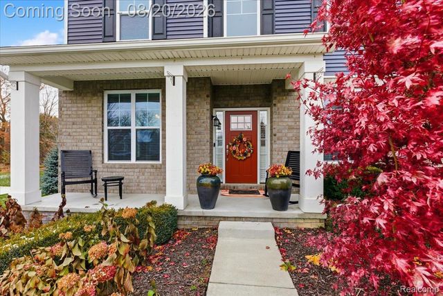 283 Westbrooke Drive, Oakland Charter Township, MI 48363