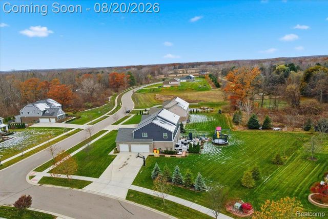 283 Westbrooke Drive, Oakland Charter Township, MI 48363
