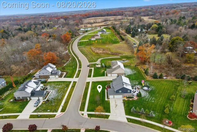 283 Westbrooke Drive, Oakland Charter Township, MI 48363