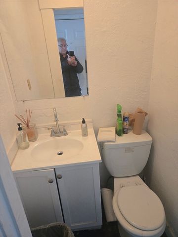 131 Village St., Medway, MA 02053