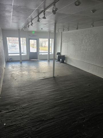 131 Village St., Medway, MA 02053