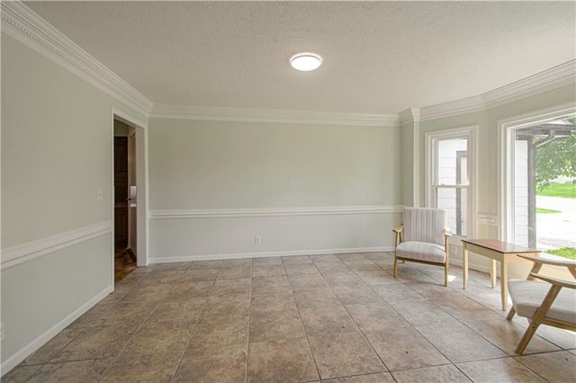 2452 NW Valley View Drive, Lee's Summit, MO 64081