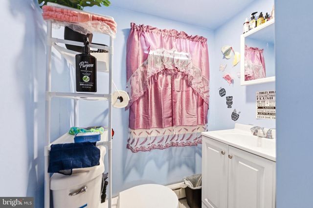 769 COLUMBUS RD, Burlington, NJ 08016