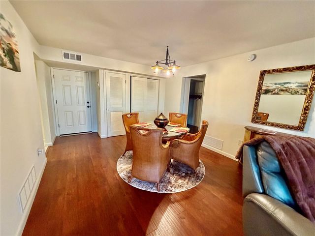 618 BIRD BAY DRIVE S 110, Venice, FL 34285