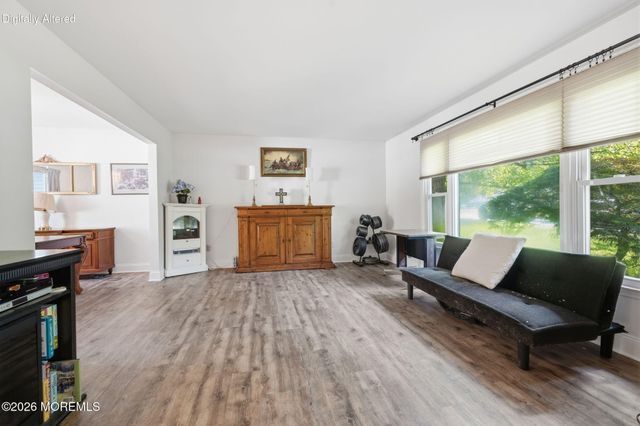 10 Harmony Hill Court, Jackson, NJ 08527