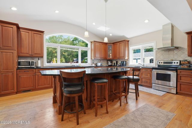 10 Harmony Hill Court, Jackson, NJ 08527