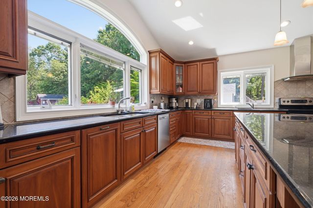 10 Harmony Hill Court, Jackson, NJ 08527
