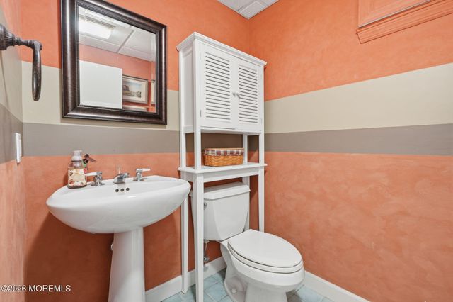 10 Harmony Hill Court, Jackson, NJ 08527