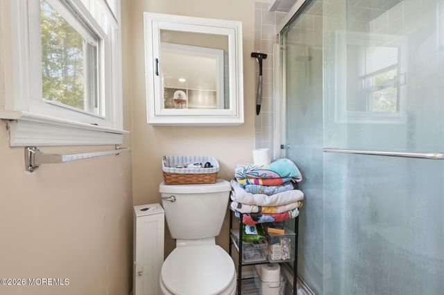 10 Harmony Hill Court, Jackson, NJ 08527