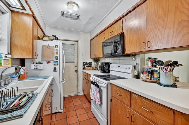 818 Patricia Drive, Sherman, TX 75090