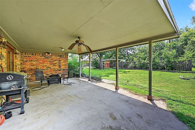 818 Patricia Drive, Sherman, TX 75090