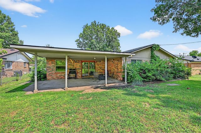 818 Patricia Drive, Sherman, TX 75090
