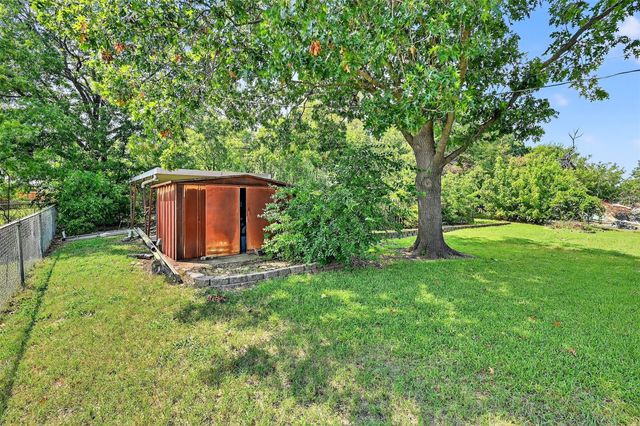 818 Patricia Drive, Sherman, TX 75090