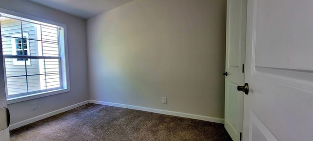 16 Magnolia Lane, Belmont, NH 03220