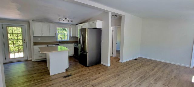 16 Magnolia Lane, Belmont, NH 03220